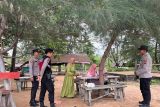 Patroli Polres Lingga beri rasa aman warga berwisata saat libur Idul Adha