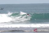 Dua peselancar junior Indonesia masuk final WSL Krui Pro 2025