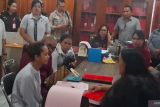 Polda NTT melimpahkan berkas perkara pemasok anak untuk Kapolres Ngada ke kejaksaan