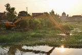 Pemprov  Jateng keruk sedimentasi Sungai Dombo tangani rob Sayung Demak