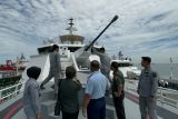 Kemenhan RI cek kelayakan sistem persenjataan KN Tanjung Datu-301 di Batam