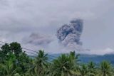 Gunung Dukono di Malut kembali erupsi