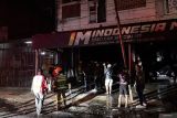 Kebakaran di showroom, delapan mobil berhasil diselamatkan