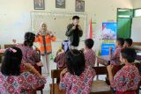 Semen Gresik hadir di 11 SD di Kabupaten Rembang dan Blora