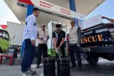 Pertamina dan Hiswana  bantu 1.500 liter BBM atasi rob Sayung Demak