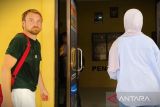 Turis Polandia marah saat anak Bantimurung Maros mengatainya gila
