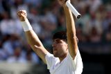 Petenis Alcaraz melenggang mulus ke babak ketiga Wimbledon