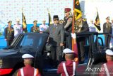 HUT Ke-79 Bhayangkara, Presiden keliling Monas inspeksi pasukan Polri