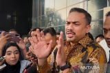 KPK masih mempelajari dokumen yang diberikan Menteri UMKM soal istrinya ke Eropa