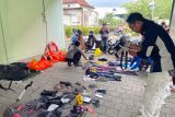 Tim Inafis lakukan klasifikasi barang para penumpang kapal Tunu Pratama