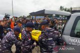 Tim SAR temukan korban kapal Tunu di Selat Bali