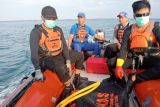 Tim SAR temukan seorang wisatawan yang hilang di laut Garut