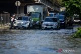 Caranya agar mobil tidak hydro lock saat banjir