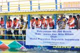 Gubernur Jateng dampingi Wapres  tebar benih ikan di Rowo Jombor