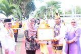 Kemenkum serahkan 10 sertifikat merek kepada pelaku UMKM di Banggai
