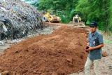 Dinas Bina Marga Kotim kerahkan alat berat bantu penanganan sampah di TPA