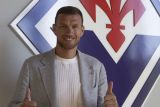 Fiorentina mengumumkan kedatangan Edin Dzeko dari Fenerbahce