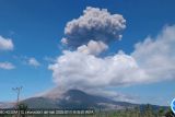 Gunung Lewotobi Laki-laki dua kali erupsi dalam enam jam