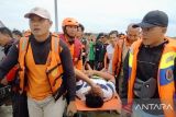 Kapal terbalik di Mentawai akibat gelombang 4 meter