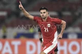 Pesepak bola Timnas U23 Indonesia Jens Raven berselebrasi usai membobol gawang Timnas U23 Brunei Darussalam dalam pertandingan penyisihan Grup A Piala AFF U-23 2025 di Stadion Utama Gelora Bung Karno (SUGBK), Senayan, Jakarta, Selasa (15/7/2025). Antara Kaltim/Dhemas Reviyanto/mrh/foc.
