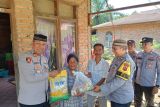 Polsek Pasaman bantu warga kurang mampu melalui program Jumat berkah