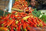 Harga cabai rawit Rp64.353 per kg, bawang merah Rp44.894 per kg
