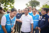 Menteri ESDM dan Direksi PLN tinjau langsung bantuan pasang baru listrik gratis