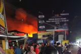 Pasar Inpres Manonda Palu terbakar
