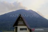 PVMBG: 1.387 kali erupsi di puncak Gunung Ile Lewotolok
