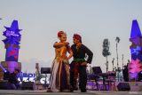 Penari menampilkan tari Bedaya saat gelaran Bromo Sunset Music and Culture 4 di Amfiteater Jembatan Kaca Seruni Point Bromo, Kabupaten Probolinggo, Jawa Timur, Jumat (25/7/2025). Pertunjukan yang merupakan program Pemkab Probolinggo tersebut kali ini berkolaborasi dengan Jazz Gunung Bromo sebagai upaya mendorong sektor pariwisata juga menjadi bentuk keberpihakan pemerintah setempat terhadap pelaku seni dan budaya lokal. Antara Jatim/Irfan Sumanjaya/um