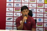 Penyerang Persija Eksel Runtukahu bertekad beri yang terbaik ke klub