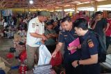 Satgas mengamankan 414 bungkus rokok ilegal di Pasar Manggarai Barat