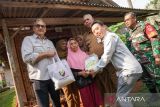 Pemkab Batang-pengelola PLTU salurkan bantuan sembako dan layanan kesehatan