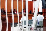 JPU tuntut bervarias terhadap lima terdakwa kasus korupsi KONI Makassar
