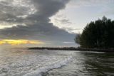 Mengintip keindahan Pantai Pasir Putih Padang