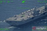 TNI AL mengerahkan KRI latihan manuver dengan kapal induk Inggris