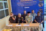 Gubernur Mahyeldi Apresiasi Pemusnahan Barang Ilegal oleh Bea Cukai: 