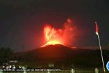 Badan Geologi menjelaskan pemicu letusan Gunung Lewotobi pada Jumat malam