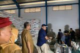 Distribusi bantuan pangan beras Karimun tuntas