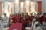 Delapan pasang pengantin ikuti 