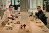 Potret kebersamaan Gibran dan Sufmi Dasco saat makan siang