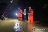 BPBD Bogor menangani sejumlah wilayah bencana akibat hujan deras