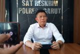 Pemuda digelandang ke kantor polisi usai aniaya perempuan pemotor
