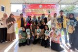 Tim PKM UNP latih keterampilan Gen Z di Ulak karang