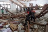 Korem 132/Tadulako bantu pemulihan pascagempa di Poso