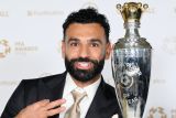 Penyerang Liverpool Mohamed Salah meraih gelar PFA player of the year 2024/2025