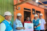 Kado HUT RI, PLN salurkan bantuan pasang listrik gratis 2.821 keluarga prasejahtera di seluruh Indonesia