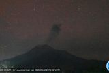 Gunung Lewotobi Laki-laki di Flotim tiga kali erupsi pada Jumat malam