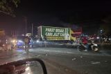 Aksi solidaritas ojol di Makassar, jalur utama macet total