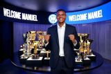 Manuel Akanji akui persaingan ketat membuatnya hengkang dari Manchester City